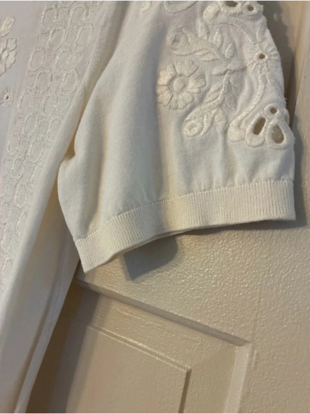 Tory Burch Cream Embroidered Short Sleeve Knit Sweater Top - Size S/P